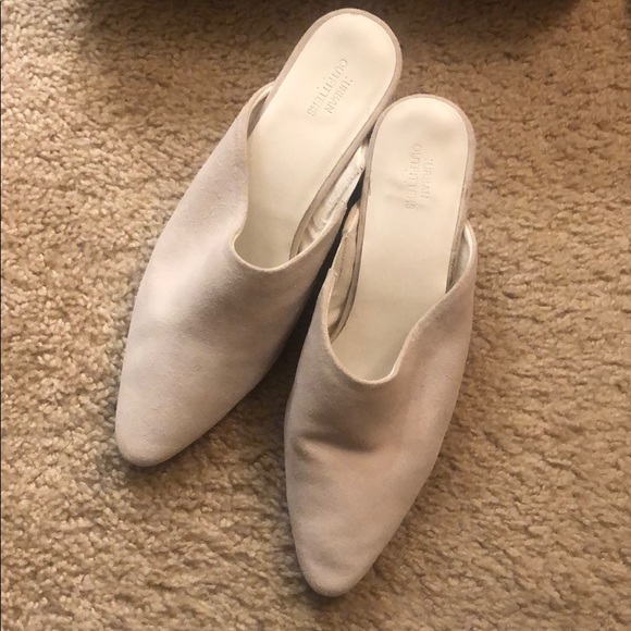 URBAN OUTFITTERS Becky Suede Ivory Pointed Mule - Picture 2 of 8